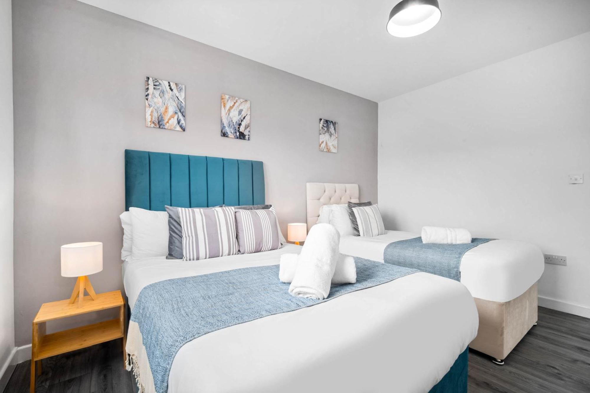 Apartment New Luxury - Cradley Heath - 2mh - Parking - Netflix - Rated Birmingham